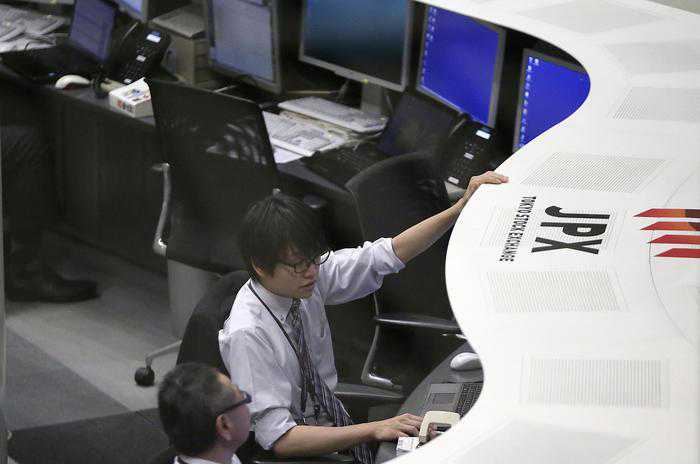 Borsa, lunedì nero per l'Asia. Shanghai trascina giù Usa e Ue