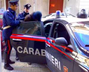 Armi e cocaina, arrestati due fratelli a Santa Caterina