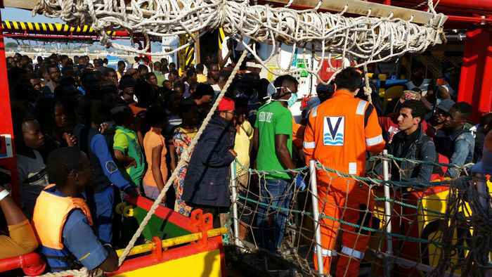 Migranti a Corigliano Calabro 