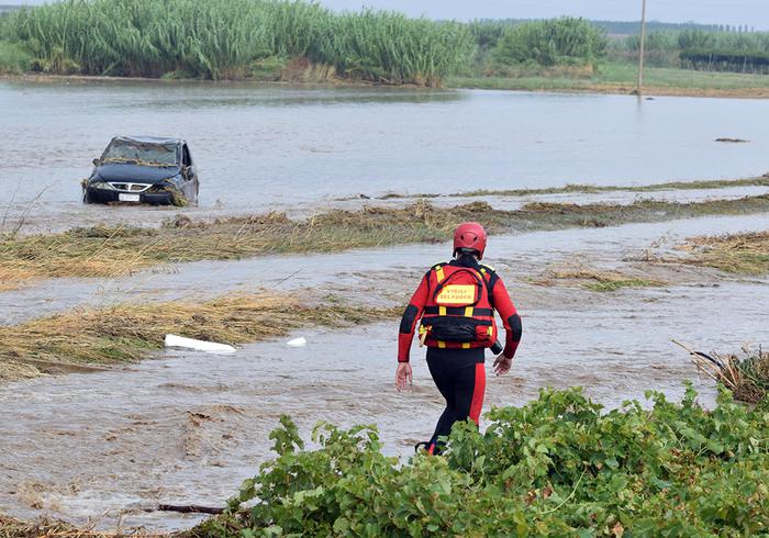 Maltempo a Foggia, muore Raffaele Russi trascinato dal fango a San Severo 