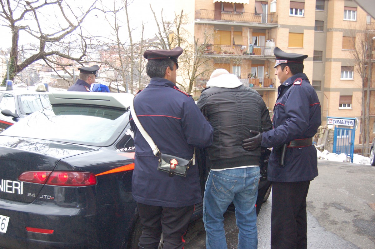 Montalto Uffugo, Sorvegliato speciale a spasso con l'auto e senza patente. In cella