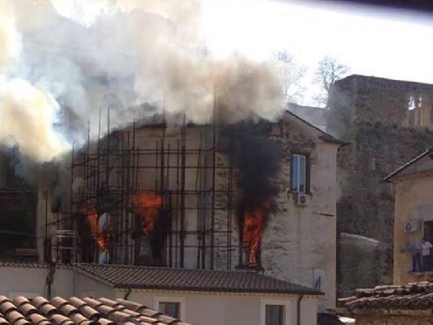 incendio Cosenza