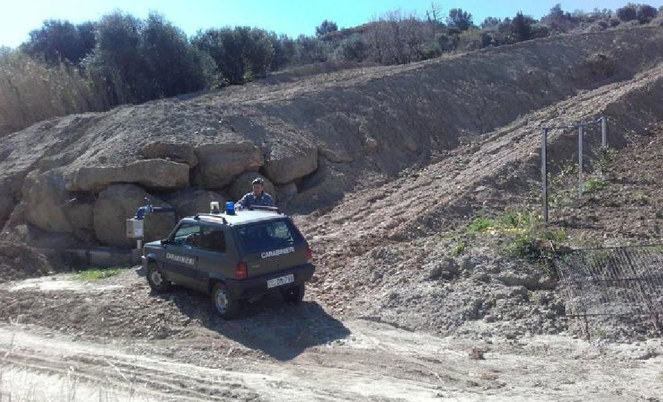 Sbancamenti abusivi a Rocca imperiale, 4 denunce