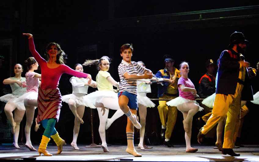 Un momento dello spettacolo Billy Elliot 