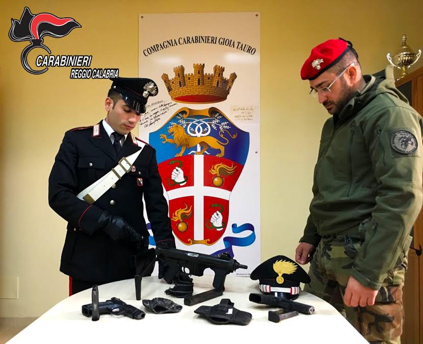 carabinieri gioia tauro armi