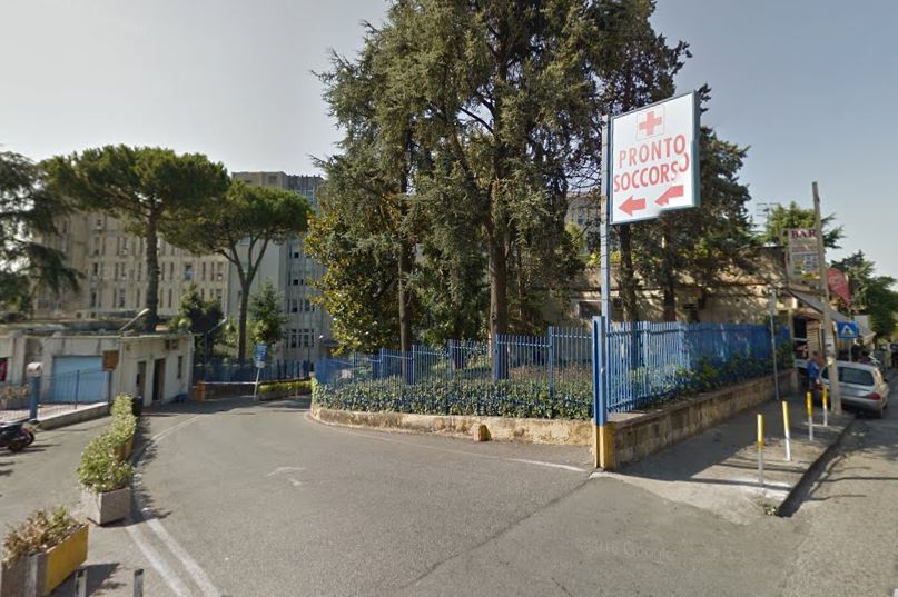 pronto soccorso ospedale napoli