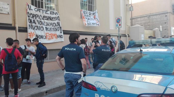 Occupazione liceo Fermi Cosenza