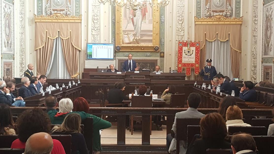 La Provincia di Cosenza approva il bilancio. Iacucci: Azzerati i debiti