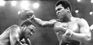 Muhammad Ali e Joe Frazier sul ring