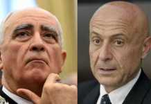 Il comandante generale dei Carabinieri Tullio De Sette e il ministro dell'Interno Marco Minniti