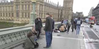 Westminster Bridge dopo l'attacco a Londra
