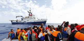 nave moas ong migranti