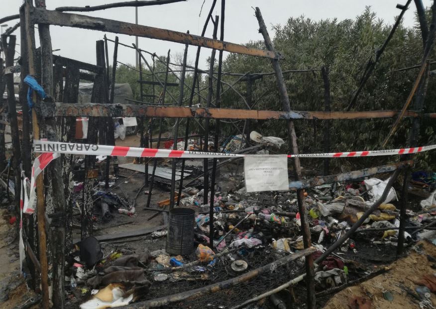 incendio baracche tendopoli