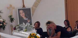 Un momento dei funerali di Noemi Durini