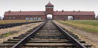 ferrovia Auschwitz Birkenau