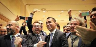 Luigi Di Maio esulta elezioni 2018