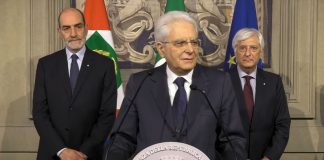 Sergio Mattarella al termine delle consultazioni