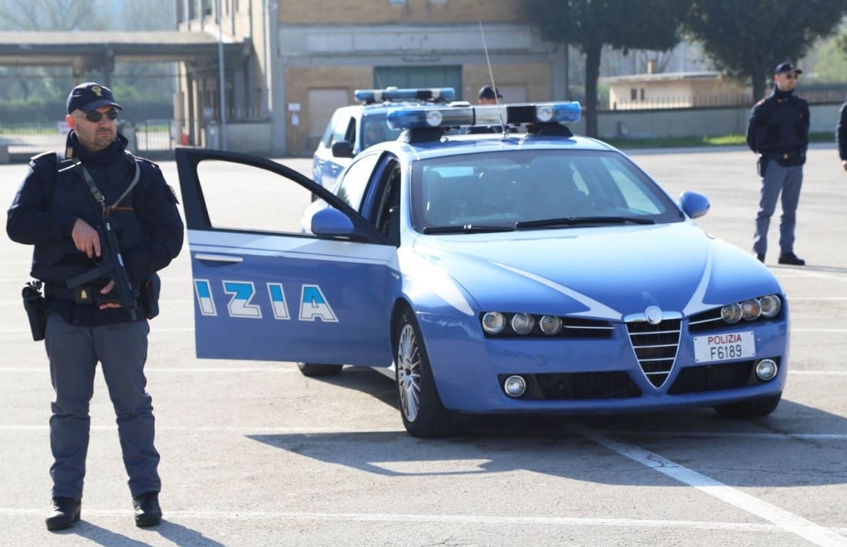 controllo polizia cosenza