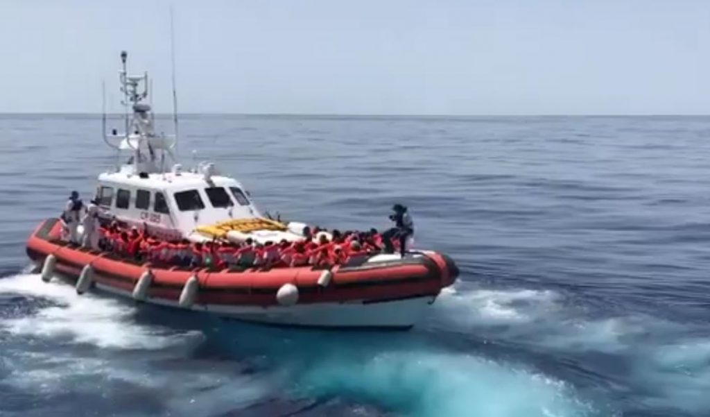 trasbordo migranti da Aquarius