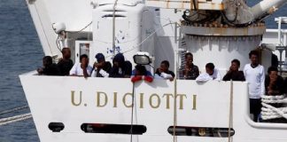 migranti nave Diciotto