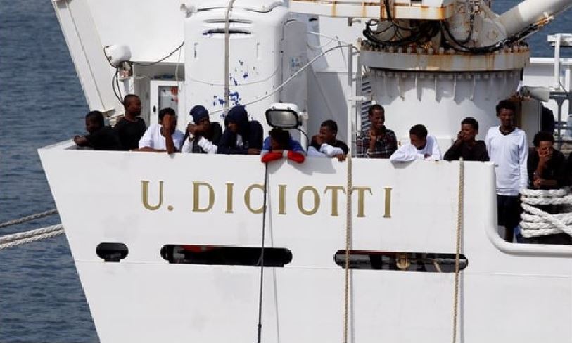 migranti nave Diciotto