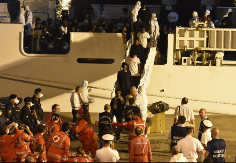 migranti sbarcati nave diciotti