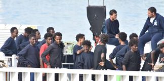 Migranti sulla nave Diciotti