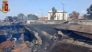 ponte crollato incendio Bologna