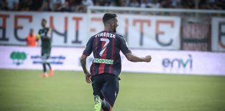 Marco Firenze esulta dopo il goal al Verona