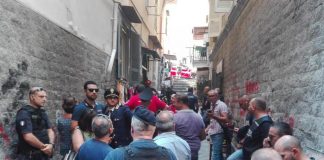 Esplosione in abitazione a Napoli, un morto e 2 feriti