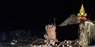 Terremoti: scossa 4,8 nel Catanese, crolli e gente in strada