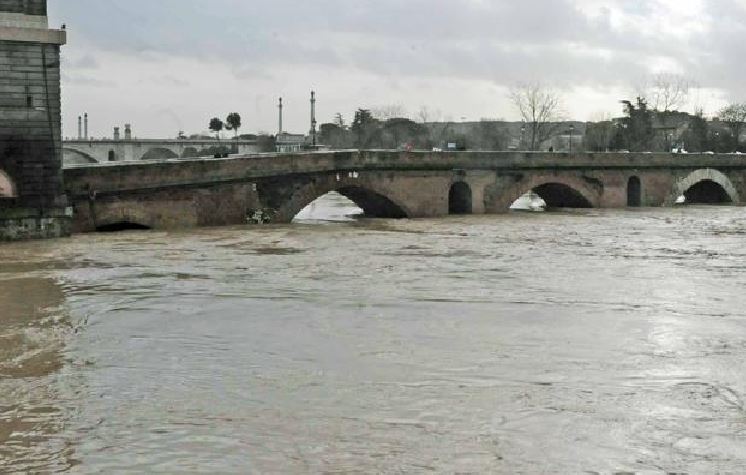 fiume in piena