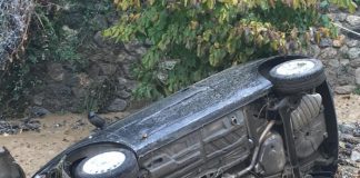 Torrente in piena a Bagaladi, auto trascinate, nessun ferito