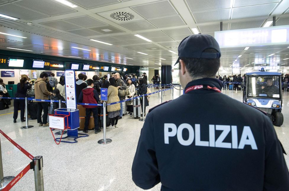 polizia aeroporto