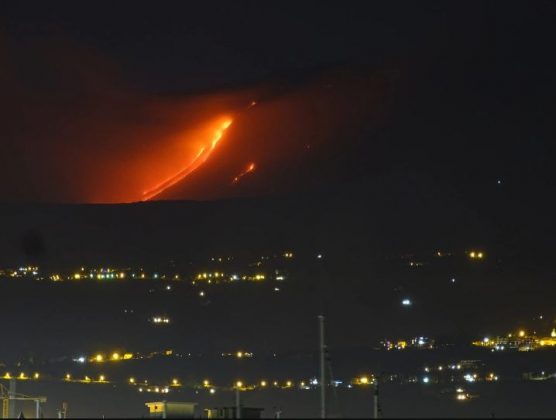 Eruzione Etna notte