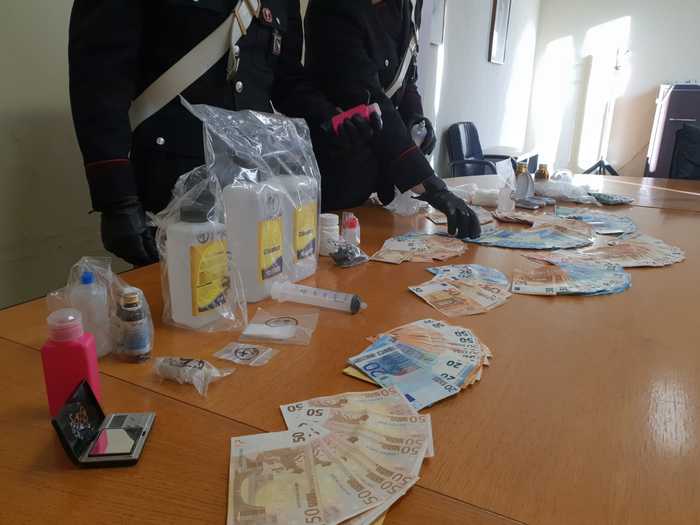 Spacciavano "droga dello Stupro", 4 arresti tra cui un ...