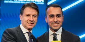 Giuseppe Conte Di Maio Reddito postepay