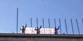 La protesta del comitato Prendo Casa a Cosenza.