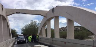 Camion abbatte trave viadotto, chiusa statale 106 jonica a Badolato