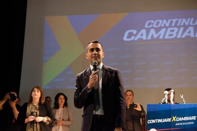 Luigi Di Maio a Cosenza, Sanità bancomat di politici