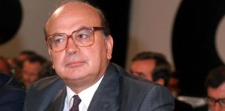 Venti anni fa la morte di Bettino Craxi, il grande statista socialista